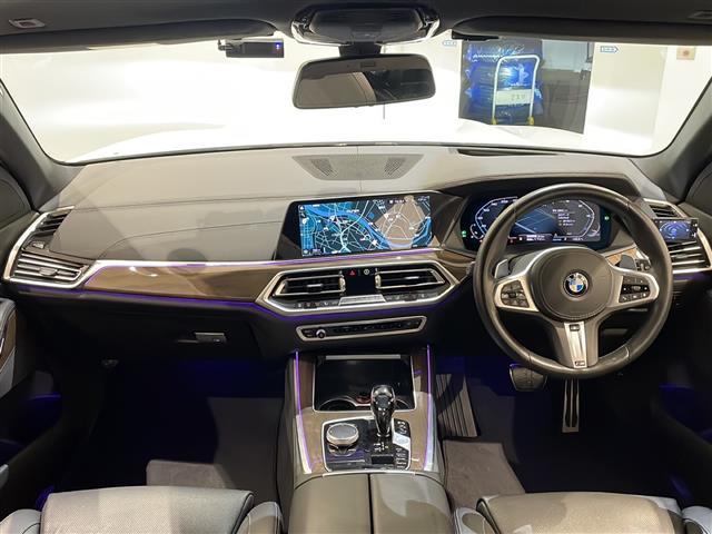 X5 M50i アダプティブクルーズコントロール レーンキピングアシスト ステアリングヒーター シートベンチレーション シートヒーター イージークローズ オプション22インチAW レーダー探知機 ドライブレコーダー(42枚目)