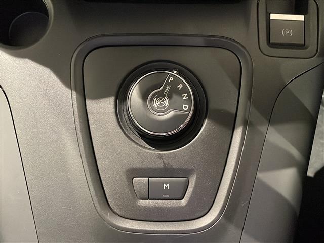 ベルランゴ シャイン　ブルーＨＤｉ　ＸＴＲ　パック　パノラマガラスルーフ　アダプティブクルーズコントロール　レーンキーピングアシスト　ＴＶ　ブラインドスポットモニター　インテリジェントハイビーム　純正ディスプレイオーディオ　バックカメラ　ＥＴＣ（15枚目）