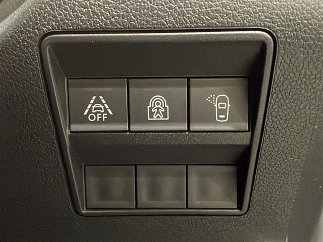 ベルランゴ シャイン　ブルーＨＤｉ　ＸＴＲ　パック　パノラマガラスルーフ　アダプティブクルーズコントロール　レーンキーピングアシスト　ＴＶ　ブラインドスポットモニター　インテリジェントハイビーム　純正ディスプレイオーディオ　バックカメラ　ＥＴＣ（18枚目）