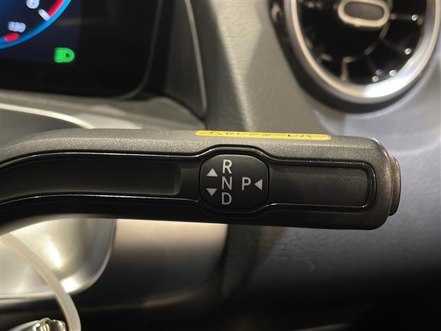 ＧＬＢ ＧＬＢ２００ｄ　４マチック　ナビゲーションパッケージ　テレビ機能　アクティブステアリングアシスト　レーダーセーフティパッケージ　３６０°カメラシステム　メモリー付フルパワーシート（前席）シートヒーター（前席）（11枚目）