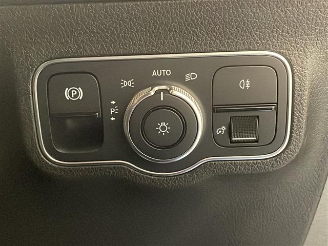 ＧＬＢ ＧＬＢ２００ｄ　４マチック　ナビゲーションパッケージ　テレビ機能　アクティブステアリングアシスト　レーダーセーフティパッケージ　３６０°カメラシステム　メモリー付フルパワーシート（前席）シートヒーター（前席）（14枚目）