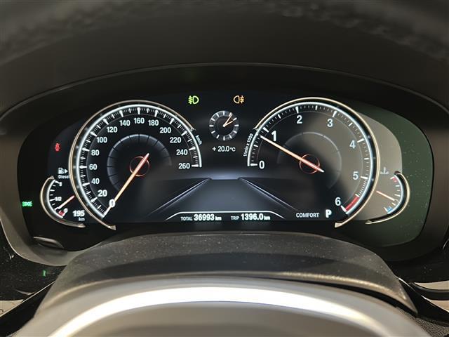 5シリーズ 523d Mスポーツ ヘッドアップディスプレイ ワイヤレスチャージング アダプティブヘッドライト アダプティブクルーズコントロール レーンキピングアシスト パワーバックドア パワーシート ドライブレコーダー ETC(21枚目)