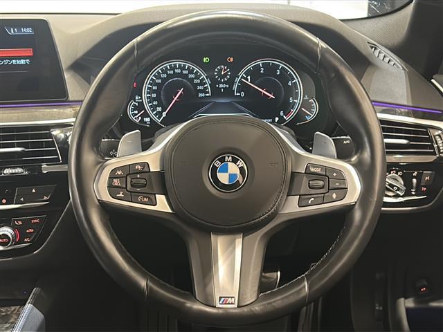 5シリーズ 523d Mスポーツ ヘッドアップディスプレイ ワイヤレスチャージング アダプティブヘッドライト アダプティブクルーズコントロール レーンキピングアシスト パワーバックドア パワーシート ドライブレコーダー ETC(22枚目)