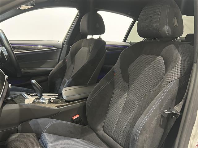 5シリーズ 523d Mスポーツ ヘッドアップディスプレイ ワイヤレスチャージング アダプティブヘッドライト アダプティブクルーズコントロール レーンキピングアシスト パワーバックドア パワーシート ドライブレコーダー ETC(26枚目)