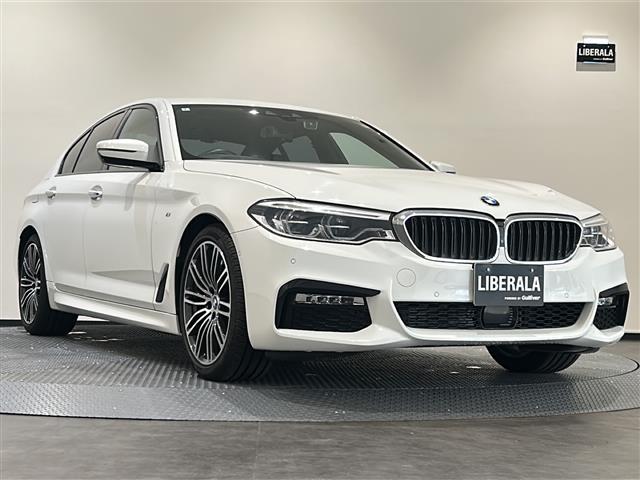 5シリーズ 523d Mスポーツ ヘッドアップディスプレイ ワイヤレスチャージング アダプティブヘッドライト アダプティブクルーズコントロール レーンキピングアシスト パワーバックドア パワーシート ドライブレコーダー ETC(32枚目)