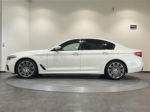 5シリーズ 523d Mスポーツ ヘッドアップディスプレイ ワイヤレスチャージング アダプティブヘッドライト アダプティブクルーズコントロール レーンキピングアシスト パワーバックドア パワーシート ドライブレコーダー ETC(34枚目)