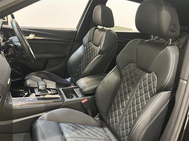 SQ5 ベースグレード サンルーフ Bang&Olufsen レッドキャリパー(25枚目)