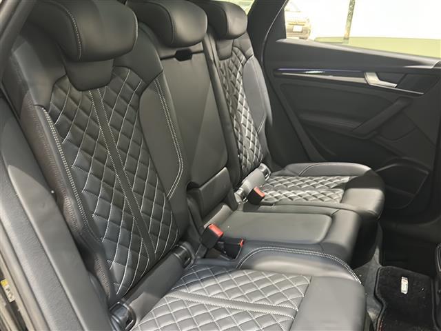 SQ5 ベースグレード サンルーフ Bang&Olufsen レッドキャリパー(26枚目)