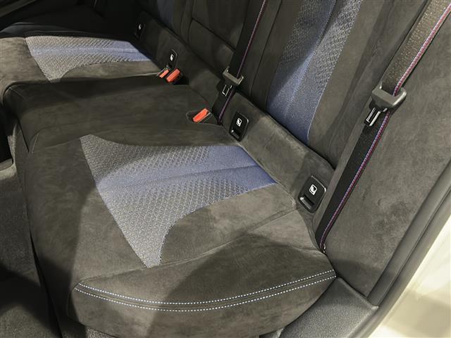 1シリーズ M135i xDrive Mスポーツシート 純正ナビ アクティブクルーズコントロール パドルシフト(8枚目)