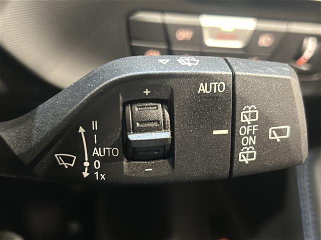 1シリーズ M135i xDrive Mスポーツシート 純正ナビ アクティブクルーズコントロール パドルシフト(18枚目)