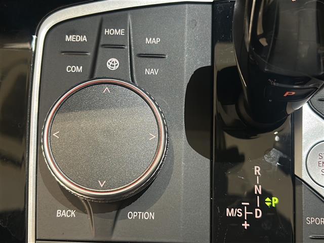 1シリーズ M135i xDrive Mスポーツシート 純正ナビ アクティブクルーズコントロール パドルシフト(26枚目)