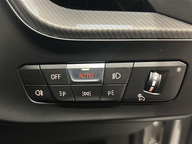 1シリーズ M135i xDrive Mスポーツシート 純正ナビ アクティブクルーズコントロール パドルシフト(27枚目)