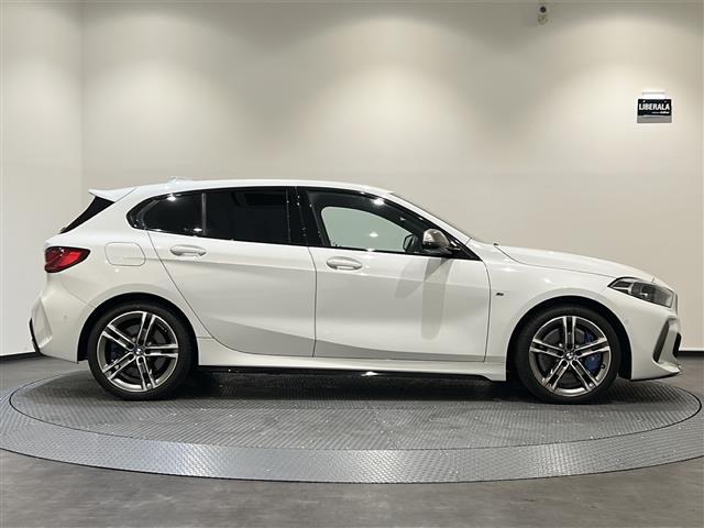 1シリーズ M135i xDrive Mスポーツシート 純正ナビ アクティブクルーズコントロール パドルシフト(32枚目)