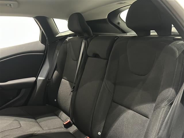 V40 クロスカントリー T3 キネティック レーンキピングアシシト ブラインドスポット・インフォメーション・システム レーン・チェンジ・マージ・エイド クロス・トラフィック・アラート LEDヘッドライト Bluetooth TV バックカメラ(5枚目)