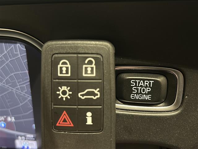 V40 クロスカントリー T3 キネティック レーンキピングアシシト ブラインドスポット・インフォメーション・システム レーン・チェンジ・マージ・エイド クロス・トラフィック・アラート LEDヘッドライト Bluetooth TV バックカメラ(24枚目)