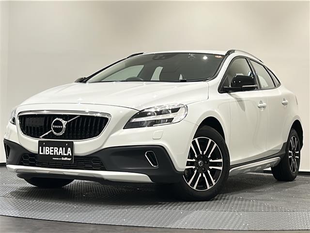 V40 クロスカントリー T3 キネティック レーンキピングアシシト ブラインドスポット・インフォメーション・システム レーン・チェンジ・マージ・エイド クロス・トラフィック・アラート LEDヘッドライト Bluetooth TV バックカメラ(26枚目)