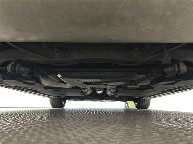 V40 クロスカントリー T3 キネティック レーンキピングアシシト ブラインドスポット・インフォメーション・システム レーン・チェンジ・マージ・エイド クロス・トラフィック・アラート LEDヘッドライト Bluetooth TV バックカメラ(41枚目)