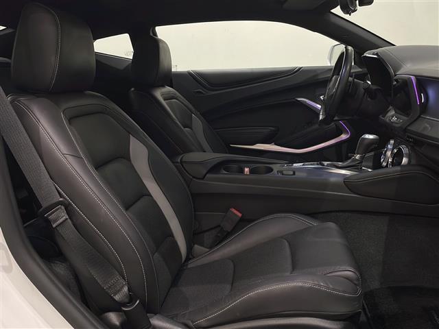 シボレーカマロ SS BOSEサウンド Bremboキャリパー マグネティックライドコントロール クァッドステンレスエキゾースト 4モードドライブセレクター(25枚目)