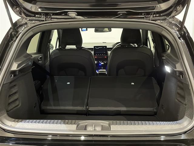 ルーテシア Ｅ－テックフルハイブリッド　レザーパック　シートヒーター　純正ディスプレイオーディオ＆ＢＴ　バックカメラ　ＥＴＣ　ドライブレコーダー　ＵＳＢポート　衝突軽減ブレーキ　レーンキープアシスト　ブランドスポットモニター（24枚目）