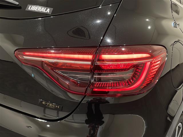 ルーテシア Ｅ－テックフルハイブリッド　レザーパック　シートヒーター　純正ディスプレイオーディオ＆ＢＴ　バックカメラ　ＥＴＣ　ドライブレコーダー　ＵＳＢポート　衝突軽減ブレーキ　レーンキープアシスト　ブランドスポットモニター（37枚目）