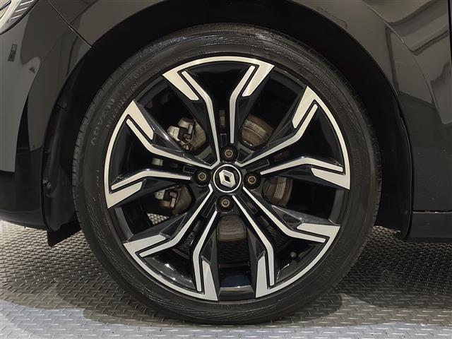 ルーテシア Ｅ－テックフルハイブリッド　レザーパック　シートヒーター　純正ディスプレイオーディオ＆ＢＴ　バックカメラ　ＥＴＣ　ドライブレコーダー　ＵＳＢポート　衝突軽減ブレーキ　レーンキープアシスト　ブランドスポットモニター（38枚目）