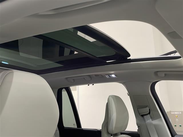 ＸＣ９０ Ｂ６　ＡＷＤ　インスクリプション　サンルーフ　フル・アクティブ・ハイビーム（ＬＥＤヘッドライト）３６０°ビューカメラ　シートベンチレーション（前席）パワーシート（全席）シートヒーター（全席）ワイヤレススマートフォンチャージ（2枚目）