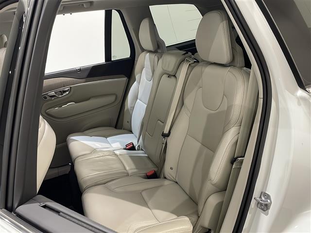 ＸＣ９０ Ｂ６　ＡＷＤ　インスクリプション　サンルーフ　フル・アクティブ・ハイビーム（ＬＥＤヘッドライト）３６０°ビューカメラ　シートベンチレーション（前席）パワーシート（全席）シートヒーター（全席）ワイヤレススマートフォンチャージ（26枚目）