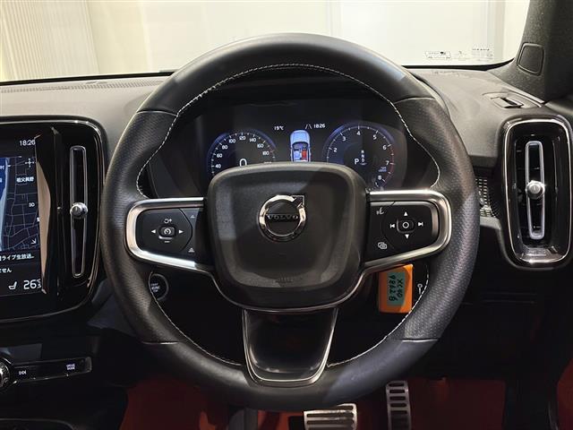 ＸＣ４０ Ｂ４　ＡＷＤ　Ｒデザイン　パノラマサンルーフ　ハーマンカードンサウンドシステム　純正ＨＤＤナビ　フルセグ／ラジオ／ＢＴ　全方位カメラ　ハンズフリー　オープニング／クロージング機構　オートクルーズコントロール（21枚目）