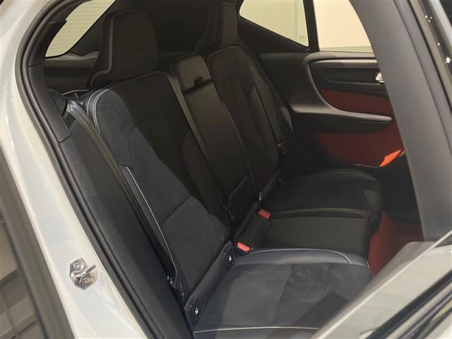 ＸＣ４０ Ｂ４　ＡＷＤ　Ｒデザイン　パノラマサンルーフ　ハーマンカードンサウンドシステム　純正ＨＤＤナビ　フルセグ／ラジオ／ＢＴ　全方位カメラ　ハンズフリー　オープニング／クロージング機構　オートクルーズコントロール（26枚目）