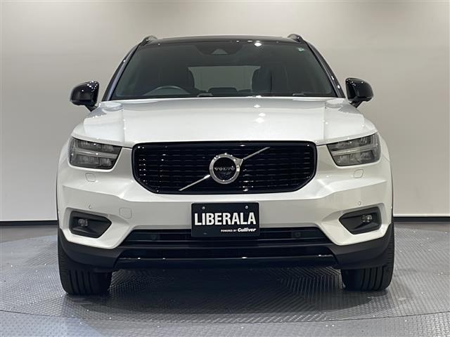 ＸＣ４０ Ｂ４　ＡＷＤ　Ｒデザイン　パノラマサンルーフ　ハーマンカードンサウンドシステム　純正ＨＤＤナビ　フルセグ／ラジオ／ＢＴ　全方位カメラ　ハンズフリー　オープニング／クロージング機構　オートクルーズコントロール（30枚目）