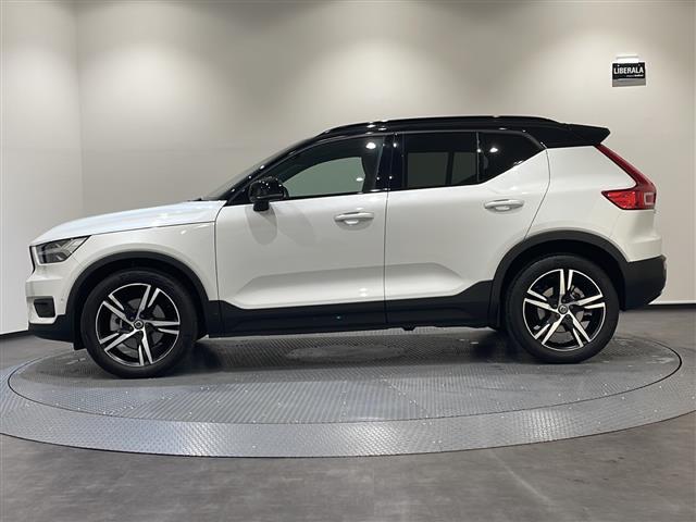 ＸＣ４０ Ｂ４　ＡＷＤ　Ｒデザイン　パノラマサンルーフ　ハーマンカードンサウンドシステム　純正ＨＤＤナビ　フルセグ／ラジオ／ＢＴ　全方位カメラ　ハンズフリー　オープニング／クロージング機構　オートクルーズコントロール（32枚目）