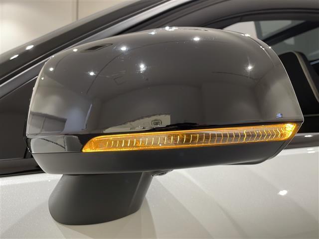 ＸＣ４０ Ｂ４　ＡＷＤ　Ｒデザイン　パノラマサンルーフ　ハーマンカードンサウンドシステム　純正ＨＤＤナビ　フルセグ／ラジオ／ＢＴ　全方位カメラ　ハンズフリー　オープニング／クロージング機構　オートクルーズコントロール（39枚目）