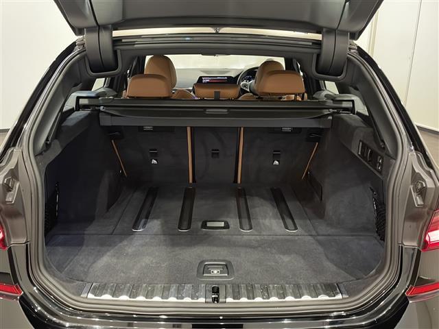 3シリーズ 320d xDriveツーリング Mスポーツ 社外フルセグTVチューナー アクティブ・クルーズ・コントロール DSRC車載器 アンビエントライト ワイヤレス・チャージング アダプティブLEDヘッドライト 360度カメラ ドライブレコーダー(2枚目)