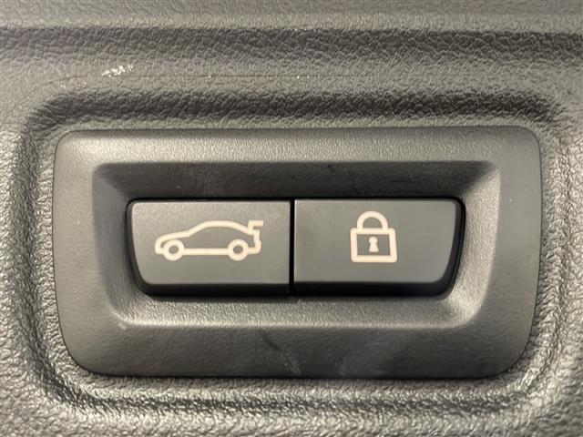 3シリーズ 320d xDriveツーリング Mスポーツ 社外フルセグTVチューナー アクティブ・クルーズ・コントロール DSRC車載器 アンビエントライト ワイヤレス・チャージング アダプティブLEDヘッドライト 360度カメラ ドライブレコーダー(4枚目)