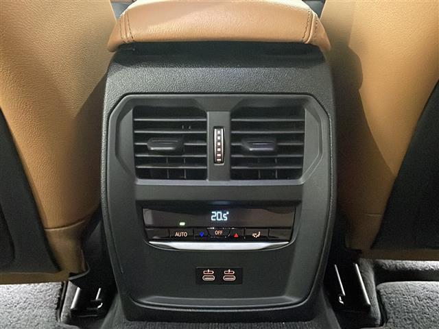 3シリーズ 320d xDriveツーリング Mスポーツ 社外フルセグTVチューナー アクティブ・クルーズ・コントロール DSRC車載器 アンビエントライト ワイヤレス・チャージング アダプティブLEDヘッドライト 360度カメラ ドライブレコーダー(8枚目)