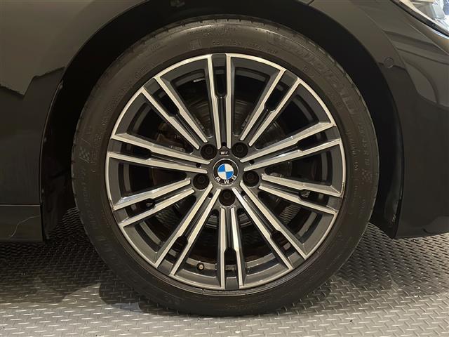 3シリーズ 320d xDriveツーリング Mスポーツ 社外フルセグTVチューナー アクティブ・クルーズ・コントロール DSRC車載器 アンビエントライト ワイヤレス・チャージング アダプティブLEDヘッドライト 360度カメラ ドライブレコーダー(37枚目)