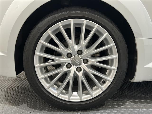 TTクーペ 1.8TFSI ライティングスタイルエディション Slineエクステリアパッケージ 専用バンパー ハイグロスブラックラジエターグリル プラチナム グレーリアディフューザー LEDヘッドライト バーチャルコクピット フルセグ Bluetooth(25枚目)