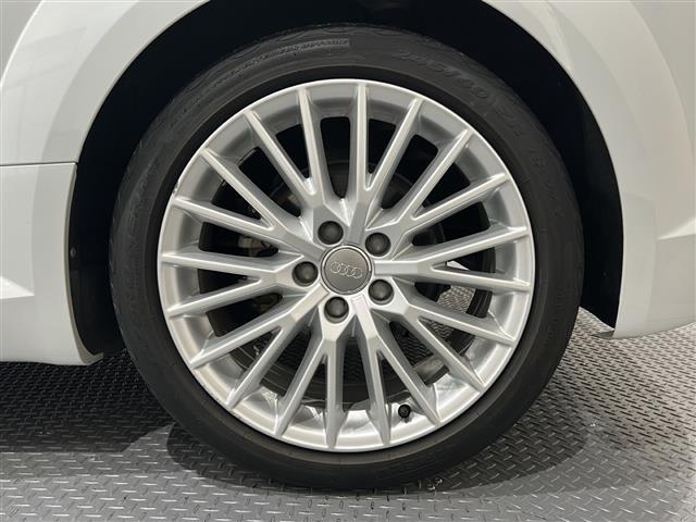 TTクーペ 1.8TFSI ライティングスタイルエディション Slineエクステリアパッケージ 専用バンパー ハイグロスブラックラジエターグリル プラチナム グレーリアディフューザー LEDヘッドライト バーチャルコクピット フルセグ Bluetooth(28枚目)
