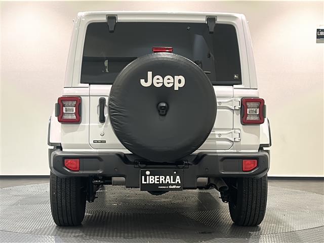 ジープ・ラングラーアンリミテッド サハラ AndroidAuto アダプティブクルーズコントロール アルパイン製プレミアムスピーカー ParkviewTMリアバックアップカメラ ブラインドスポットモニター オートハイビームヘッドライト(35枚目)