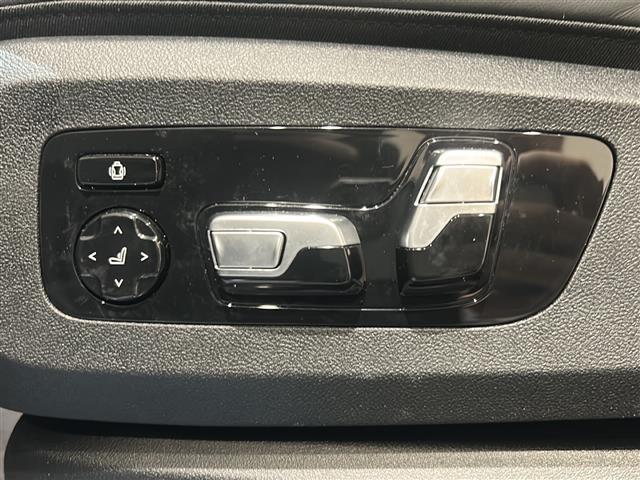 X7 xDrive 35d デザインピュアエクセレンス 電動パノラマ・ガラス・サンルーフ BMWヘッドアップ・ディスプレイ アダプティブ・ヘッドライト マッサージ機能(前席)純正ドライブレコーダー 360°カメラ アクティブ・クルーズ・コントロール(7枚目)