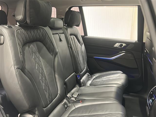 X7 xDrive 35d デザインピュアエクセレンス 電動パノラマ・ガラス・サンルーフ BMWヘッドアップ・ディスプレイ アダプティブ・ヘッドライト マッサージ機能(前席)純正ドライブレコーダー 360°カメラ アクティブ・クルーズ・コントロール(25枚目)