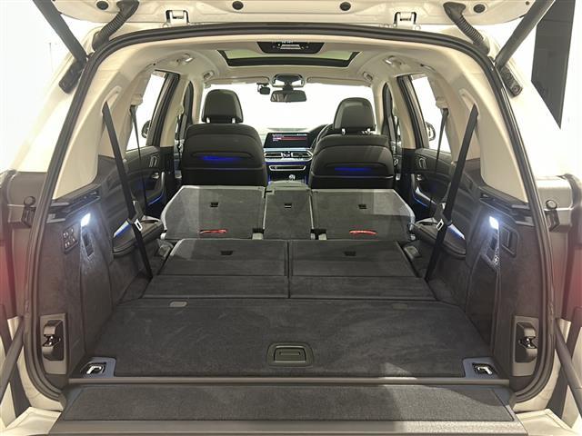 X7 xDrive 35d デザインピュアエクセレンス 電動パノラマ・ガラス・サンルーフ BMWヘッドアップ・ディスプレイ アダプティブ・ヘッドライト マッサージ機能(前席)純正ドライブレコーダー 360°カメラ アクティブ・クルーズ・コントロール(30枚目)