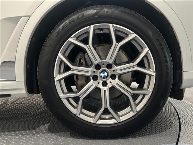 X7 xDrive 35d デザインピュアエクセレンス 電動パノラマ・ガラス・サンルーフ BMWヘッドアップ・ディスプレイ アダプティブ・ヘッドライト マッサージ機能(前席)純正ドライブレコーダー 360°カメラ アクティブ・クルーズ・コントロール(41枚目)
