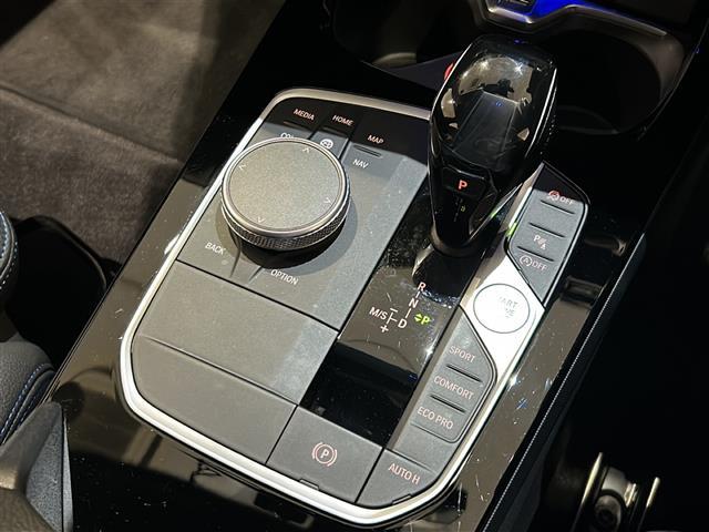 1シリーズ 118i Mスポーツ インテリジェントセーフティ ブラインドスポットモニター 純正ナビ Bluetooth/FM/AM ワイヤレス充電 バックカメラ パワーシート LEDヘッドライト 純正18インチAW(9枚目)