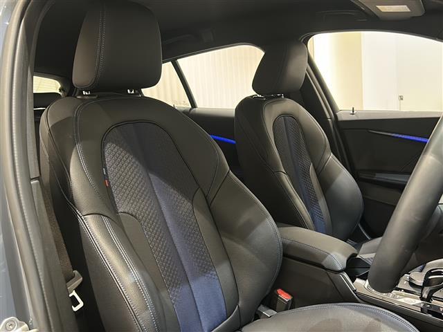 1シリーズ 118i Mスポーツ インテリジェントセーフティ ブラインドスポットモニター 純正ナビ Bluetooth/FM/AM ワイヤレス充電 バックカメラ パワーシート LEDヘッドライト 純正18インチAW(22枚目)
