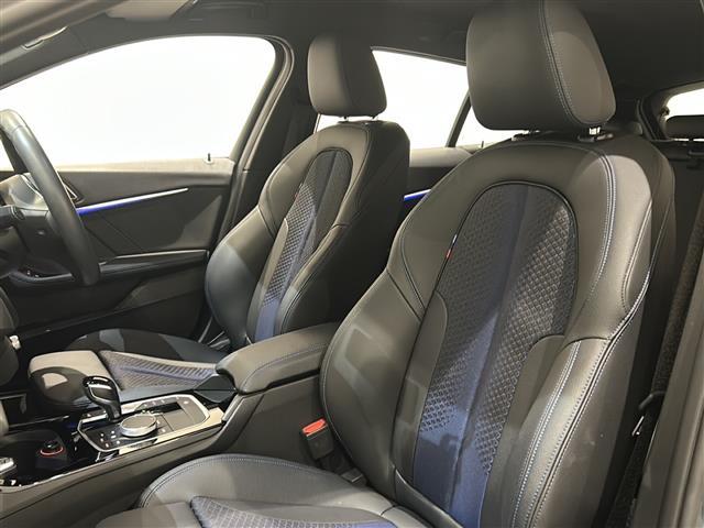 1シリーズ 118i Mスポーツ インテリジェントセーフティ ブラインドスポットモニター 純正ナビ Bluetooth/FM/AM ワイヤレス充電 バックカメラ パワーシート LEDヘッドライト 純正18インチAW(23枚目)