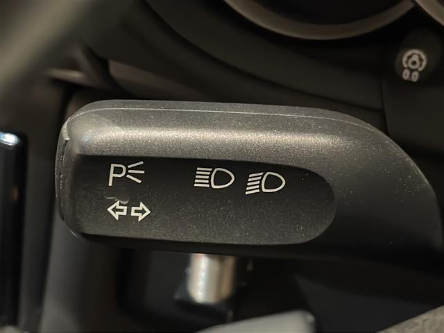 911 911カレラ4 スポーツクロノパッケージ GT3RS仕様バンパー イエローキャリパー RECAROシート 黒革シート 社外ナビ バックカメラ ETC ドラレコ(8枚目)