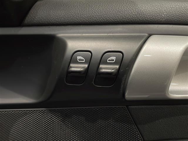 911 911カレラ4 スポーツクロノパッケージ GT3RS仕様バンパー イエローキャリパー RECAROシート 黒革シート 社外ナビ バックカメラ ETC ドラレコ(13枚目)