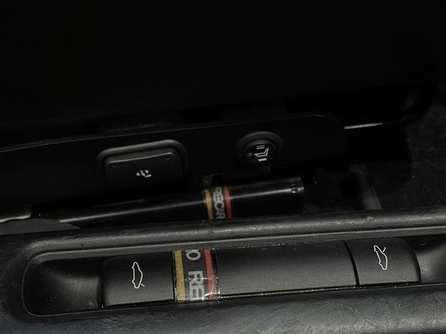 911 911カレラ4 スポーツクロノパッケージ GT3RS仕様バンパー イエローキャリパー RECAROシート 黒革シート 社外ナビ バックカメラ ETC ドラレコ(14枚目)