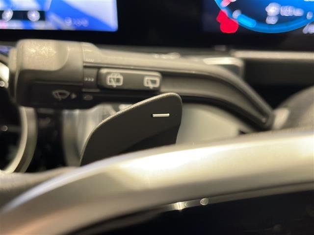 GLB GLB200d 360°カメラシステム メモリー付パワーシート(前席)シートヒーター(前席)クルーズコントロール&可変スピードリミッター 自動開閉テールゲート ワイヤレスチャージング(9枚目)